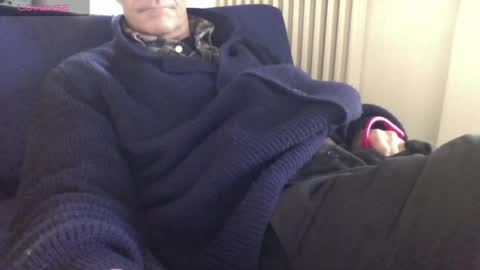 Snapshot of mynakedbeach chatting on 2, 3, 2025 Bi sexy guy lovense hush is on private is open or password show tip if you like. online show from 2, 3, 2025