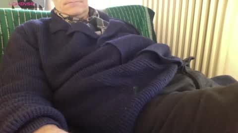 Snapshot of mynakedbeach chatting on 4, 3, 2025 Bi sexy guy lovense hush is on private is open or password show tip if you like. online show from 4, 3, 2025