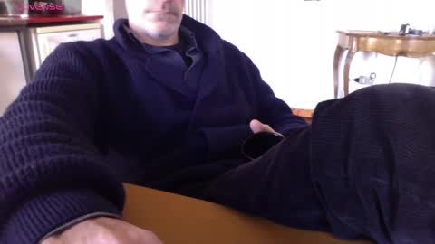 Snapshot of mynakedbeach chatting on 11, 3, 2025 Bi sexy guy lovense hush is on private is open or password show tip if you like. online show from 11, 3, 2025