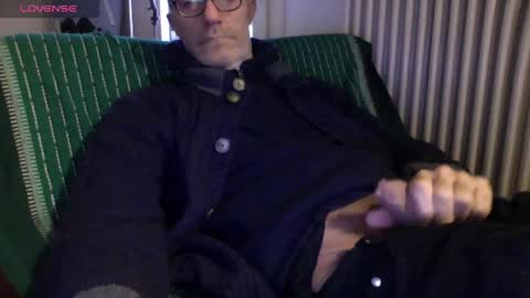 Bi sexy guy lovense hush is on private is open or password show tip if you like. online show from 18, 12, 2025