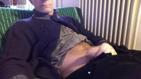 Snapshot of mynakedbeach chatting on 4, 4, 2026 Bi sexy guy lovense hush is on private is open or password show tip if you like. online show from 4, 4, 2026