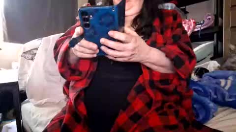 Snapshot of mysteriouswoman18 chatting on 22, 11, 2025 mysteriouswoman18 online show from 22, 11, 2025