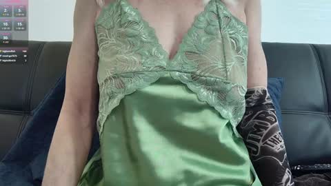 Snapshot of mystery_nymph_milf chatting on 18, 12, 2024 Mystery Nymph Milf online show from 18, 12, 2024
