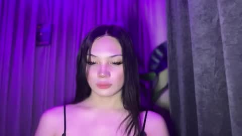 UR GIRL NEXTDOOR online show from 8, 3, 2026