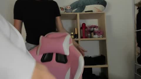 Snapshot of mystic_evan chatting on 28, 10, 2025 Evan Brown online show from 28, 10, 2025