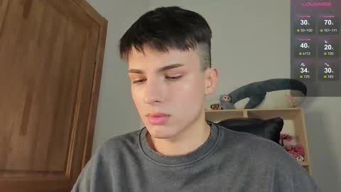 Snapshot of mystic_evan chatting on 13, 11, 2025 Evan Brown online show from 13, 11, 2025