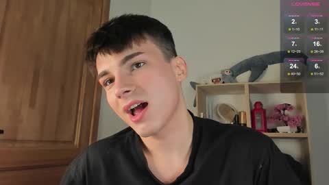 Snapshot of mystic_evan chatting on 24, 11, 2025 Evan Brown online show from 24, 11, 2025