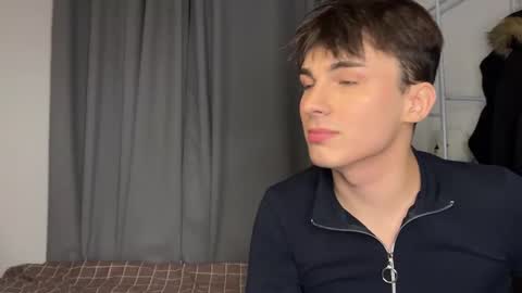 Snapshot of mystic_evan chatting on 14, 12, 2025 Evan Brown online show from 14, 12, 2025