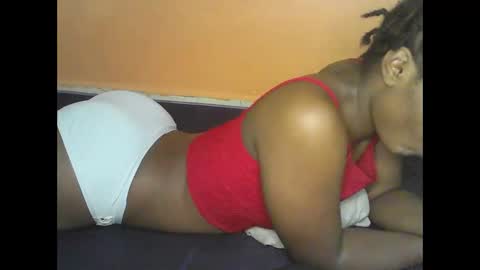 mystic_linna online show from 16, 5, 2026