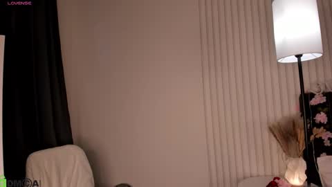 Chloe online show from 9, 9, 2025