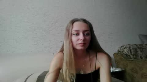 Snapshot of mysticglimmer chatting on 14, 10, 2025 Anika online show from 14, 10, 2025