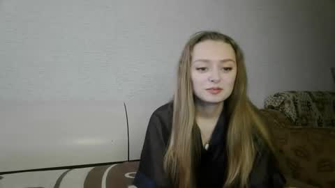 Snapshot of mysticglimmer chatting on 20, 11, 2025 Anika online show from 20, 11, 2025
