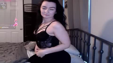 Snapshot of mysticmuse94 chatting on 5, 2, 2025 MysticMuse online show from 5, 2, 2025