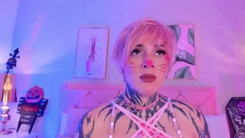 Snapshot of mystikdoll chatting on 31, 10, 2025 Misteika online show from 31, 10, 2025