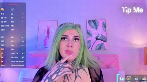 Snapshot of mystikdoll chatting on 5, 11, 2025 Misteika online show from 5, 11, 2025