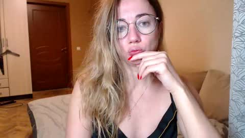 Maya online show from 4, 1, 2025