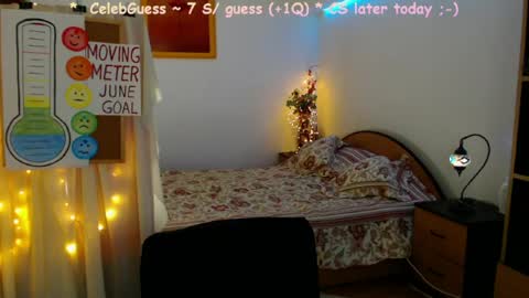 Snapshot of mystydew chatting on 13, 6, 2026 MystyDew online show from 13, 6, 2026