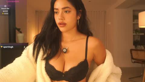 Snapshot of n_o_v_a chatting on 4, 11, 2025 Nova online show from 4, 11, 2025