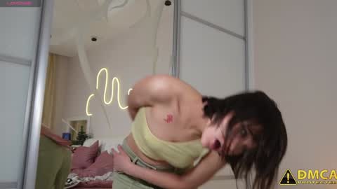 Snapshot of na__na chatting on 27, 1, 2025 Sonmi online show from 27, 1, 2025