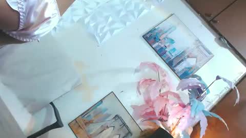 Snapshot of naa_waahh chatting on 10, 9, 2025 yannah online show from 10, 9, 2025