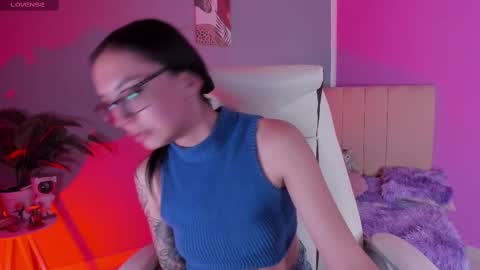 Snapshot of naath_ chatting on 18, 11, 2025 anny online show from 18, 11, 2025