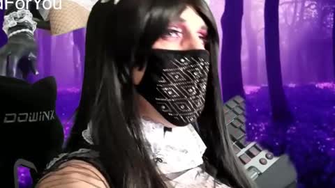 Snapshot of nackedforyou chatting on 4, 1, 2025 NackedForYou online show from 4, 1, 2025