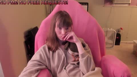 Snapshot of nacmar chatting on 4, 2, 2025 Natalie Marlo online show from 4, 2, 2025