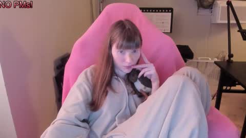 Snapshot of nacmar chatting on 26, 9, 2025 Natalie Marlo online show from 26, 9, 2025