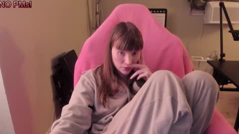 Snapshot of nacmar chatting on 30, 9, 2025 Natalie Marlo online show from 30, 9, 2025