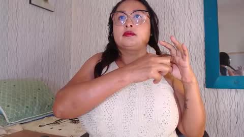 Nadia online show from 5, 11, 2025