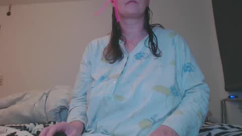 Snapshot of nadine321 chatting on 22, 12, 2024 Nadine online show from 22, 12, 2024