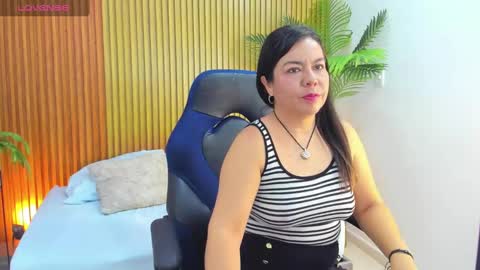 Snapshot of nahia_13 chatting on 30, 9, 2025 N A H I A online show from 30, 9, 2025