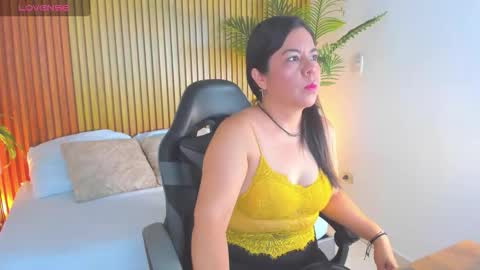 Snapshot of nahia_13 chatting on 29, 10, 2025 N A H I A online show from 29, 10, 2025