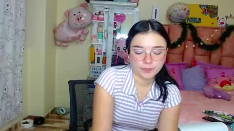 nahia cute     only   online show from 27, 12, 2024