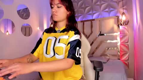  Valeria  online show from 17, 2, 2025