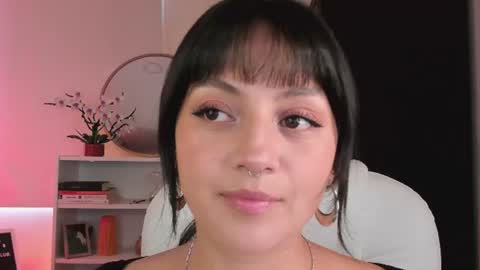 Nahia INDEPENDENT MODEL P online show from 27, 6, 2026