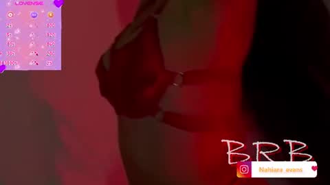 Snapshot of nahiara_evans_ chatting on 23, 7, 2026 NAHIARA EVANS online show from 23, 7, 2026