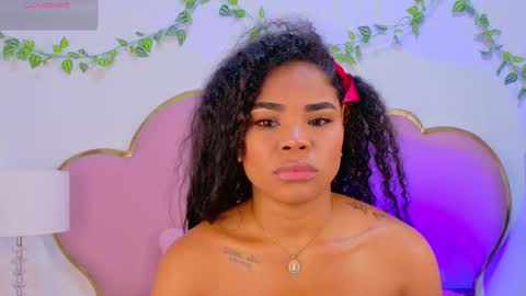 NahiaraReina  online show from 15, 12, 2025