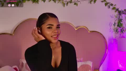Snapshot of nahiarareina chatting on 11, 6, 2026 NahiaraReina online show from 11, 6, 2026