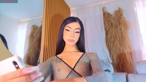 NahiaVictoria  online show from 23, 7, 2026