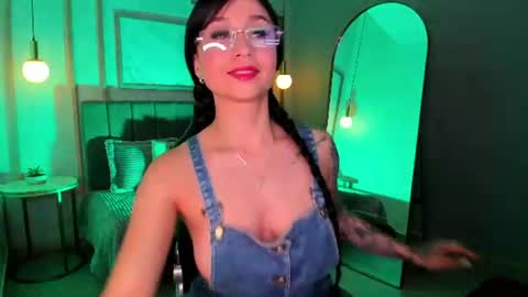 Snapshot of nahomekuperth_ chatting on 2, 7, 2026 Nahome online show from 2, 7, 2026