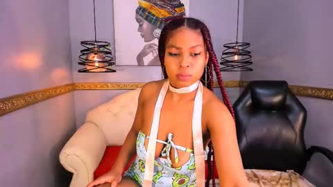 Snapshot of nahomi_tyler chatting on 28, 10, 2025 Nahomy online show from 28, 10, 2025