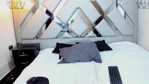 Snapshot of nahomii_hill chatting on 5, 10, 2025 Nahomi online show from 5, 10, 2025