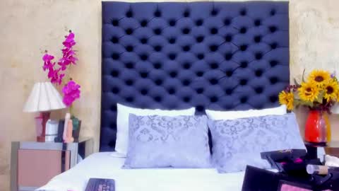 Snapshot of nahomiwhitel_ chatting on 3, 10, 2025 Nahomi online show from 3, 10, 2025