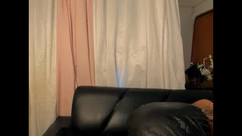 nahomy_hancook online show from 25, 11, 2025