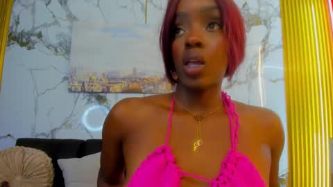 Nahomy  online show from 26, 11, 2025