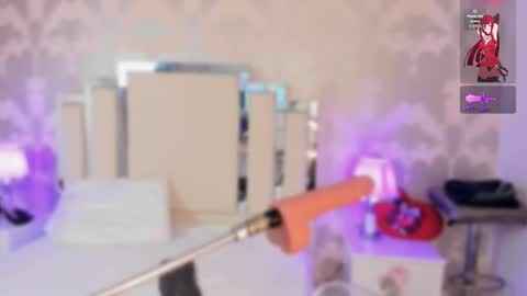 Nahomy Roberts online show from 5, 12, 2025