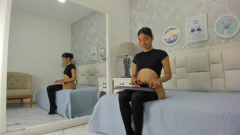 Snapshot of naia_cox chatting on 25, 5, 2026 naia_cox online show from 25, 5, 2026