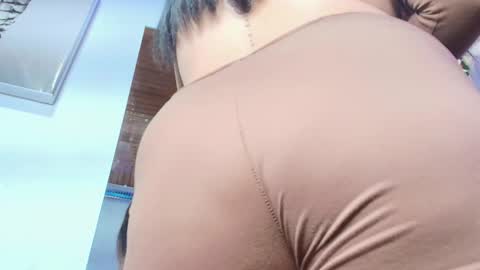 Snapshot of naia_x chatting on 17, 11, 2025 Naia x online show from 17, 11, 2025