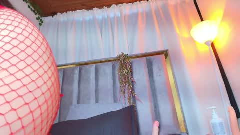 Snapshot of naia_x chatting on 4, 2, 2026 Naia x online show from 4, 2, 2026